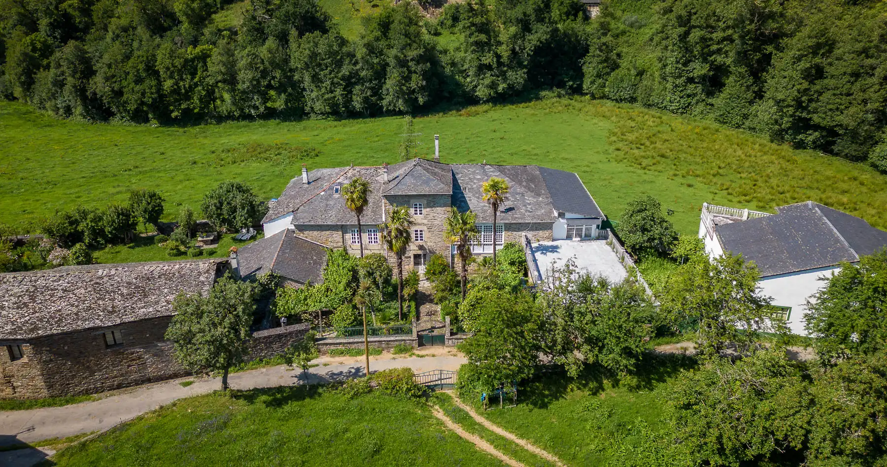 Country house for sale in Baralla