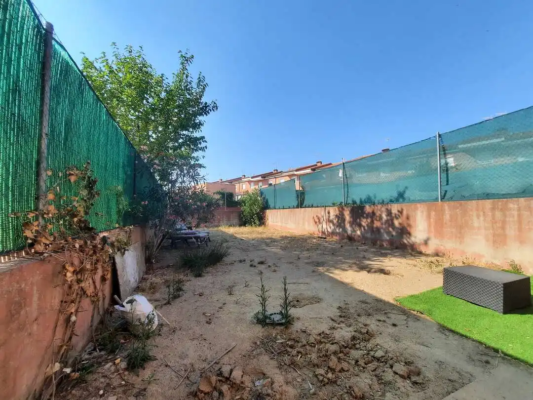 Detached homes for sale in Hormigos  with Heating, Swimming Pool and Alarm