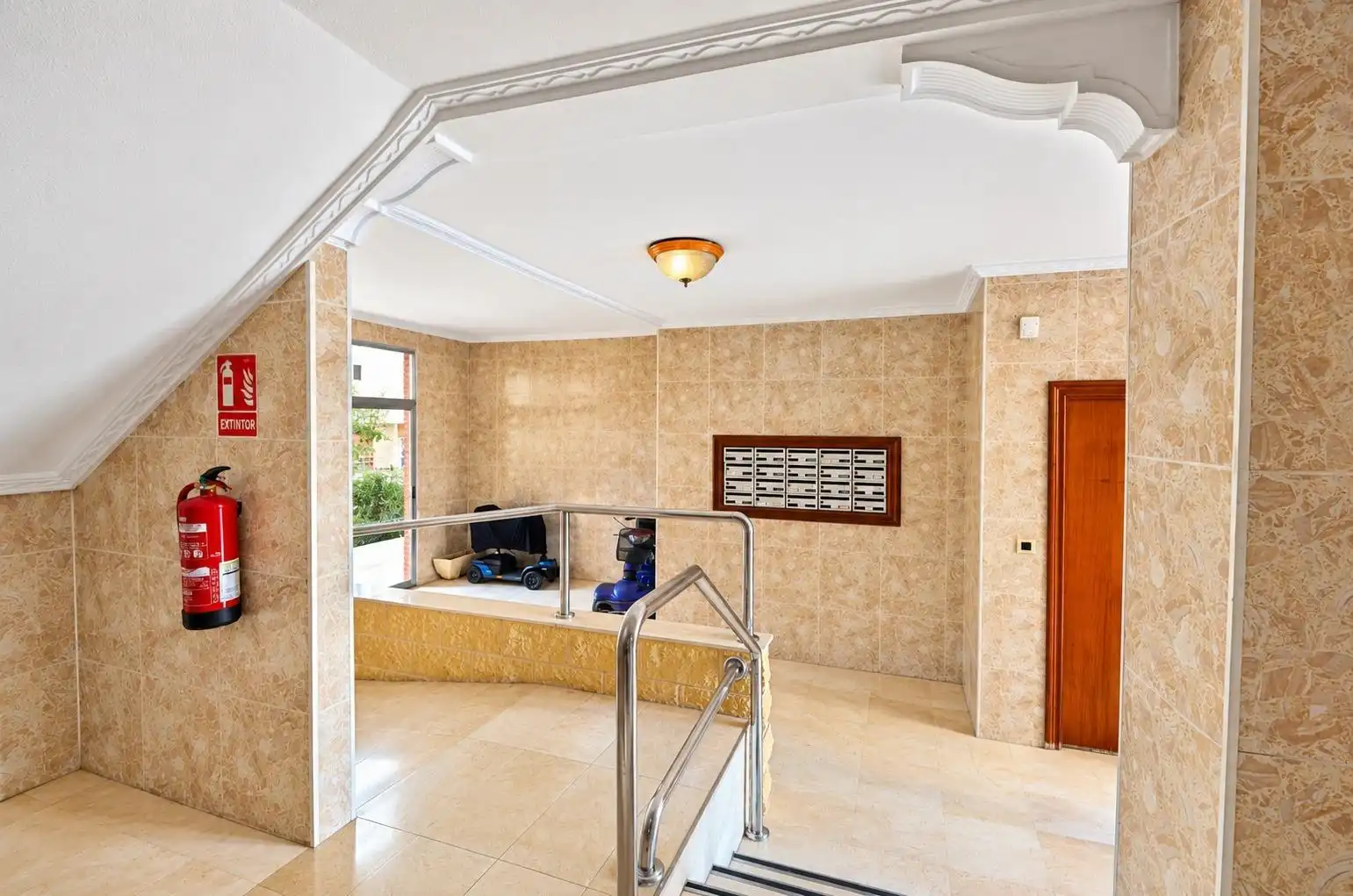 Apartamento con terraza en venta en Juzgados - Plaza de Toros, imagen 3