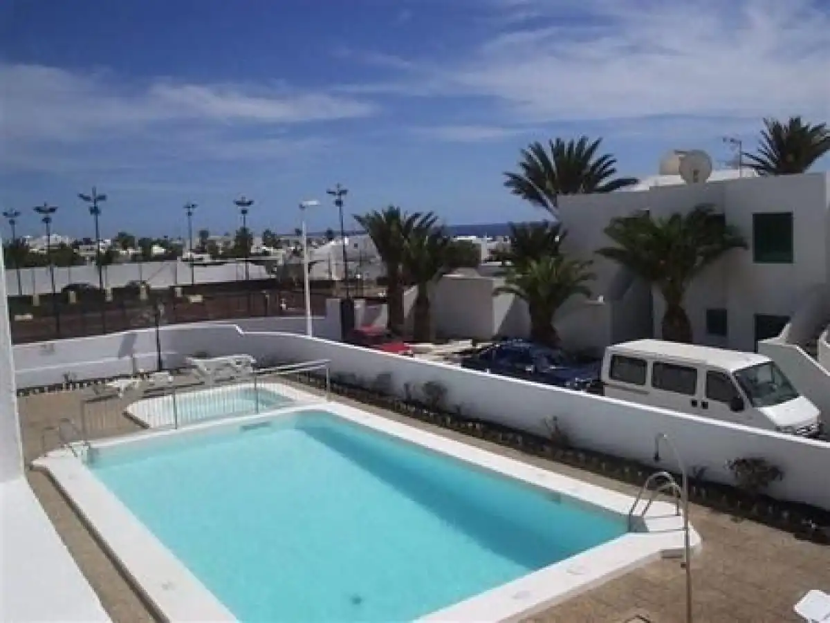 Schwimmbecken von Wohnungen zum Verkauf in Tías mit Terrasse und Gemeinschaftspool