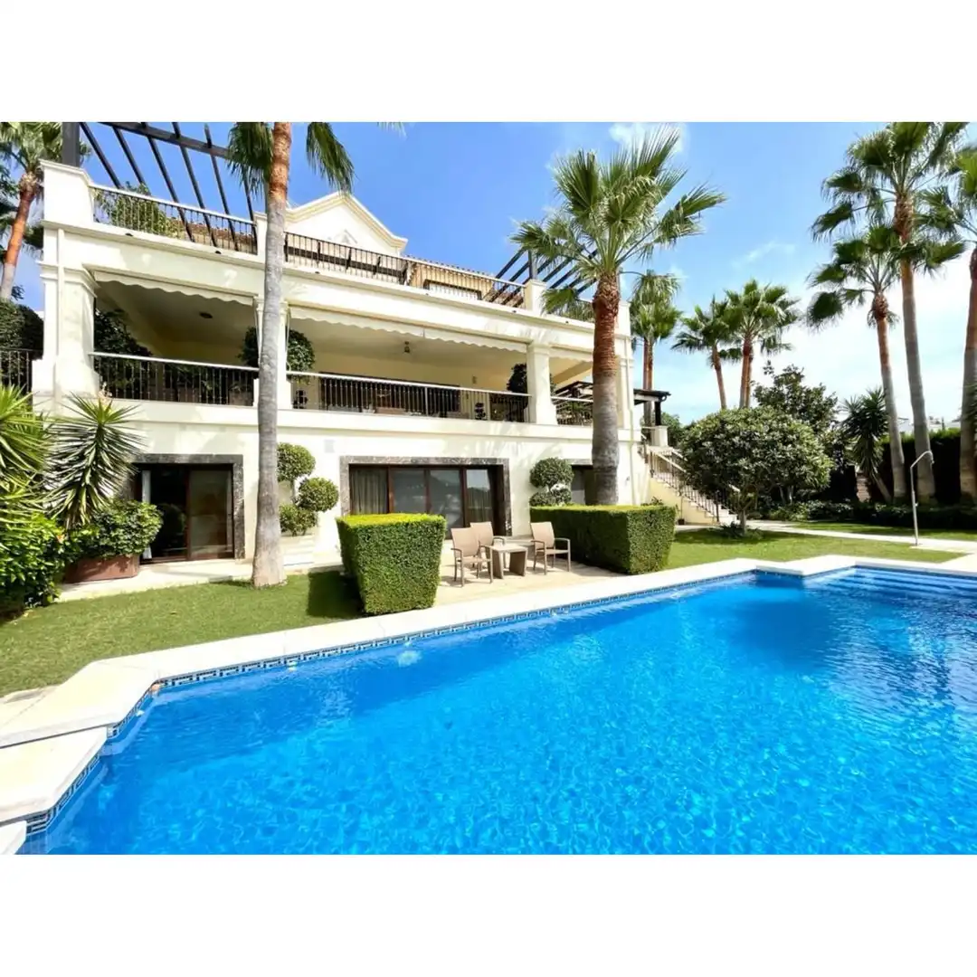 Casa amb piscina en venda a Los Arqueros  - Puerto del Almendro