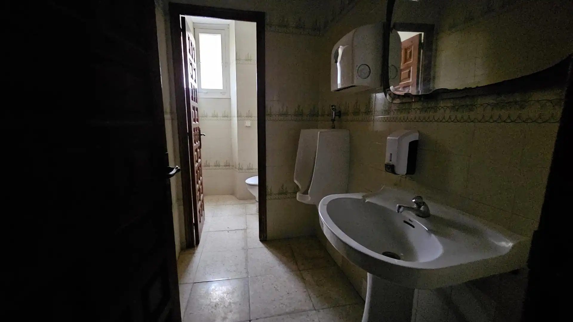 Bany de Local de lloguer en Figueres