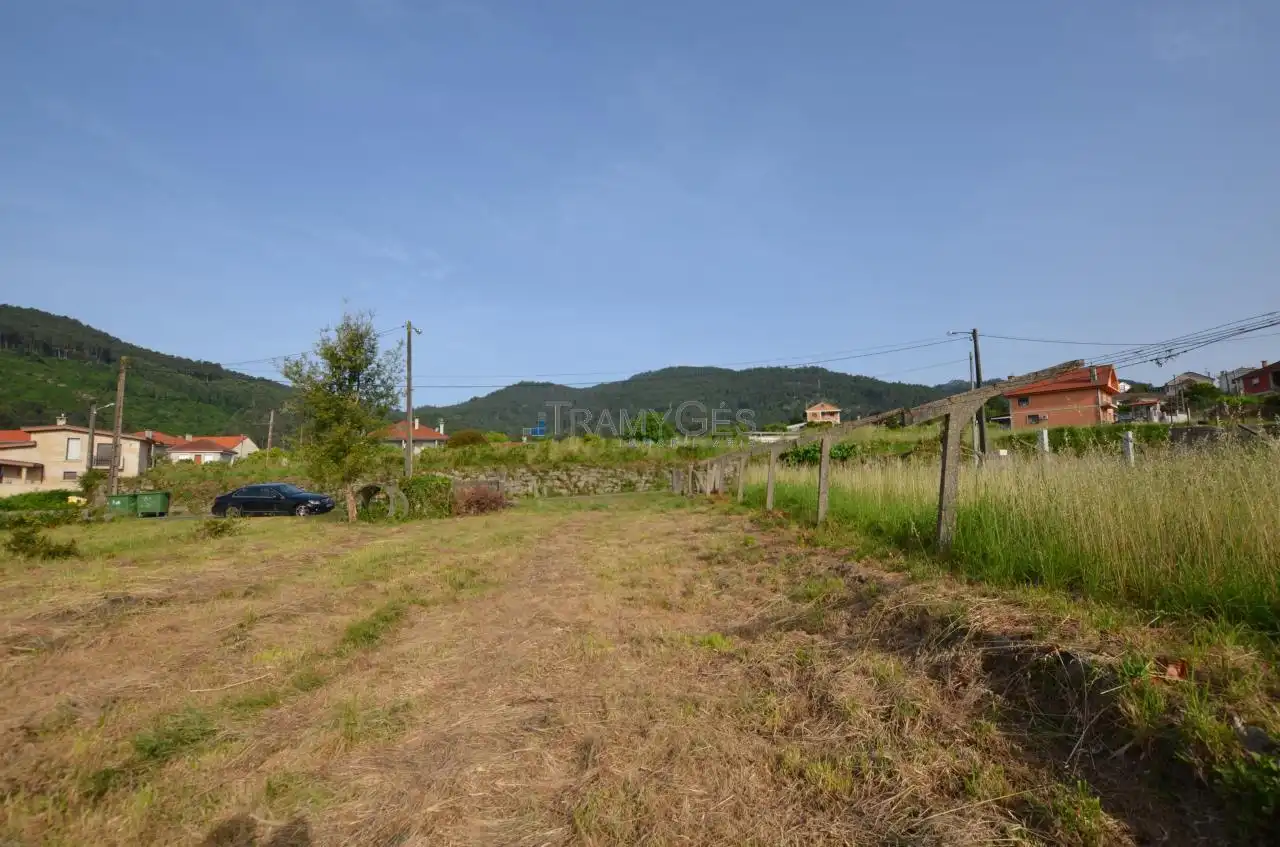 Residential zum Verkauf in Tui