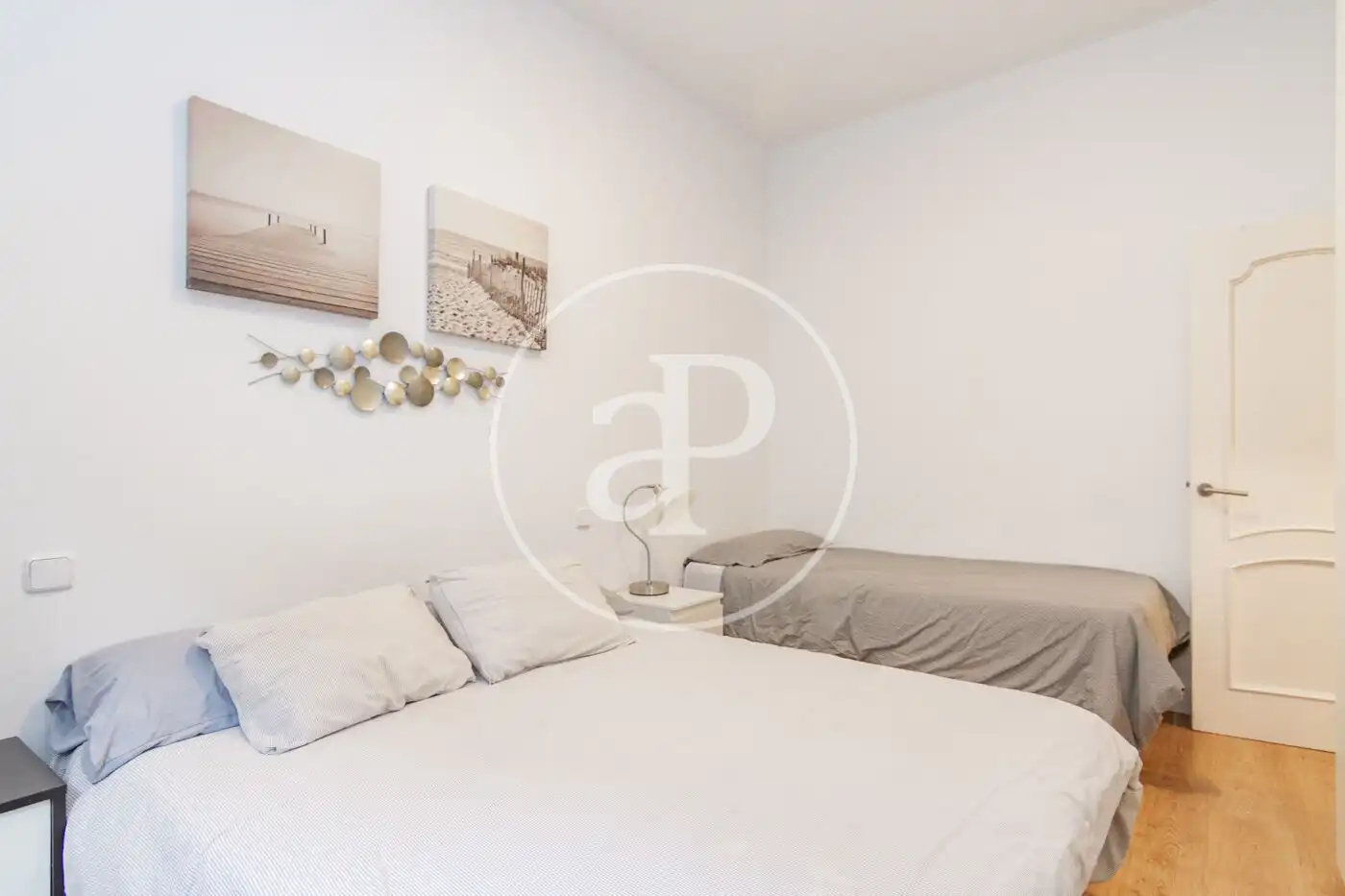 Bedroom of Flat for sale in Madrid  with Air Conditioner, Heating and Furnished