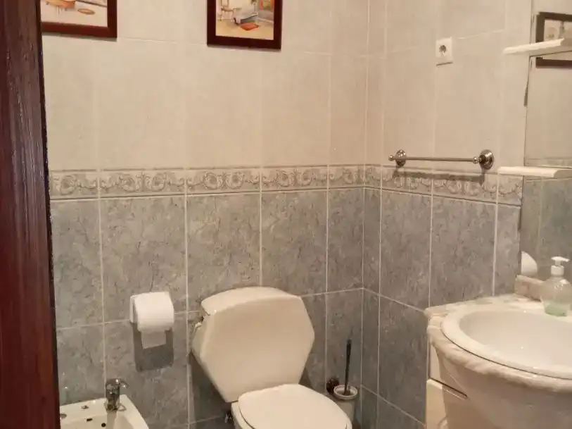 Bany de Pis en venda en Valdecaballeros amb Aire condicionat, Moblat i Balcó