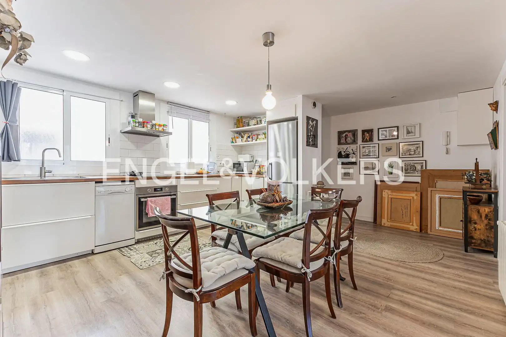 Comedor de Piso en venta en Barcelona con Calefacción, Parquet y Terraza