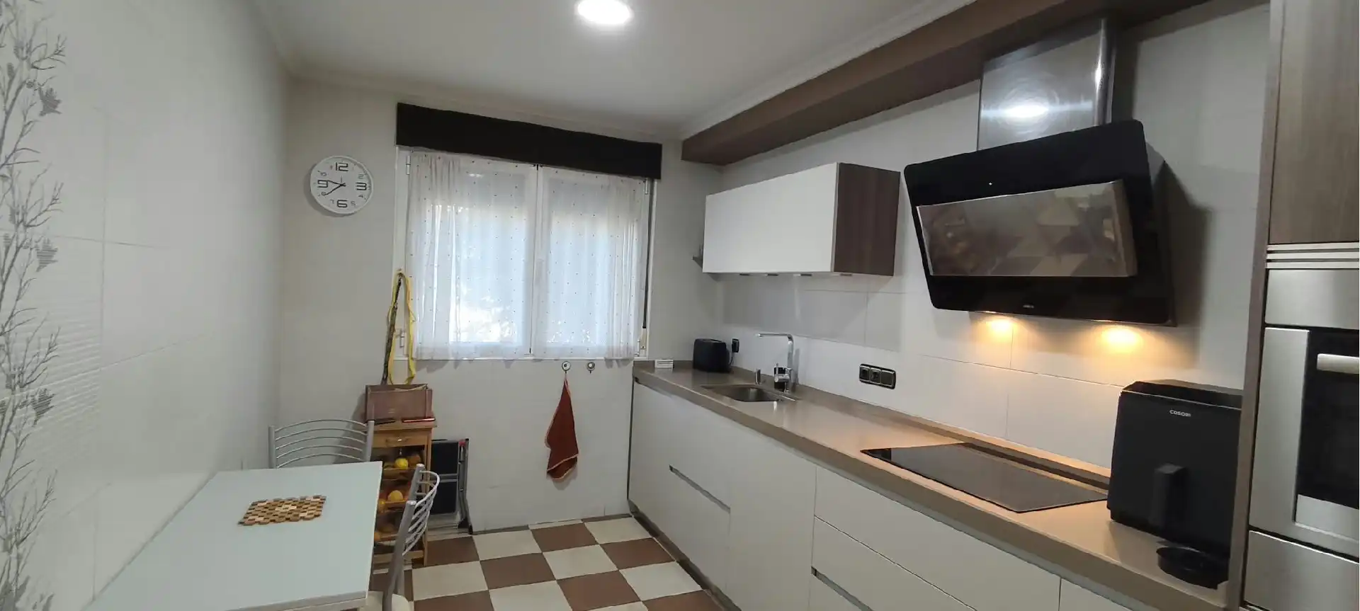 Chalet con jardín en venta en La Bañeza, imagen 2