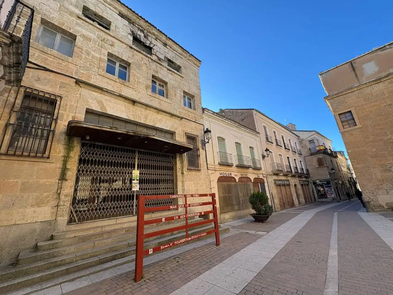 Gemischtgenutztes Gebäude zum Verkauf in Calle Madrid, imagen 4