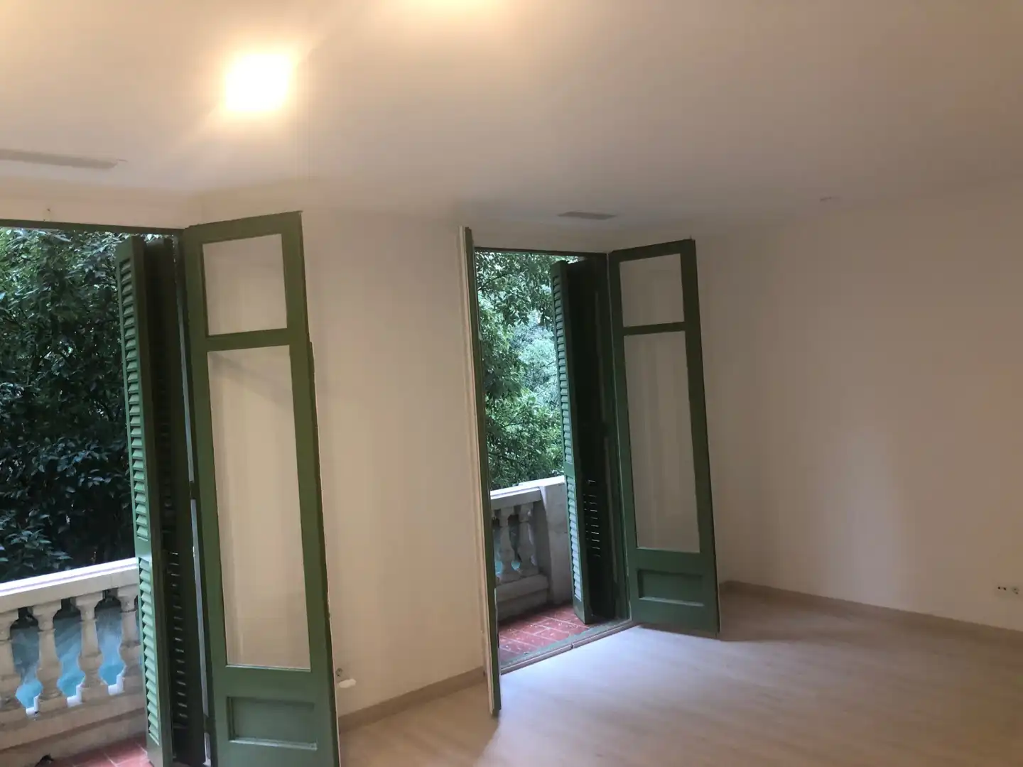 Wohnung zur Miete in Carrer de Rocafort, La Nova Esquerra de l'Eixample