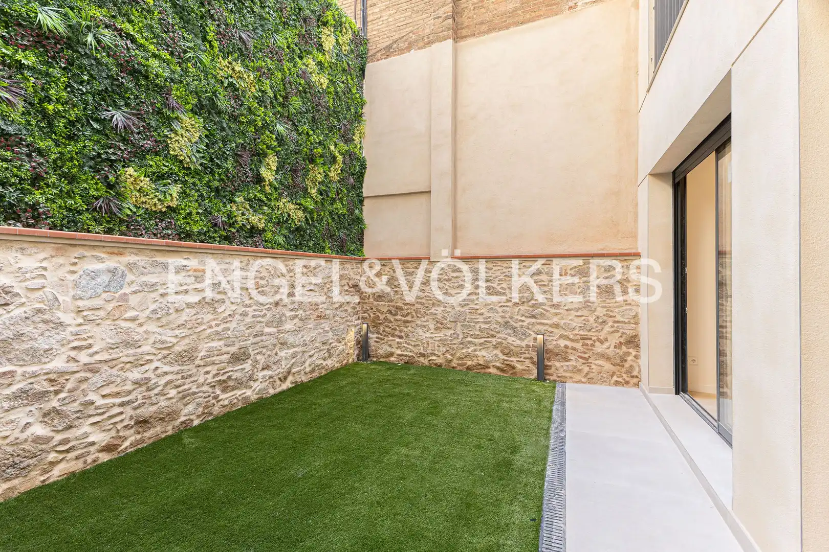 Terrace of Flat for sale in Barcelona  with Air Conditioner, Heating and Private garden