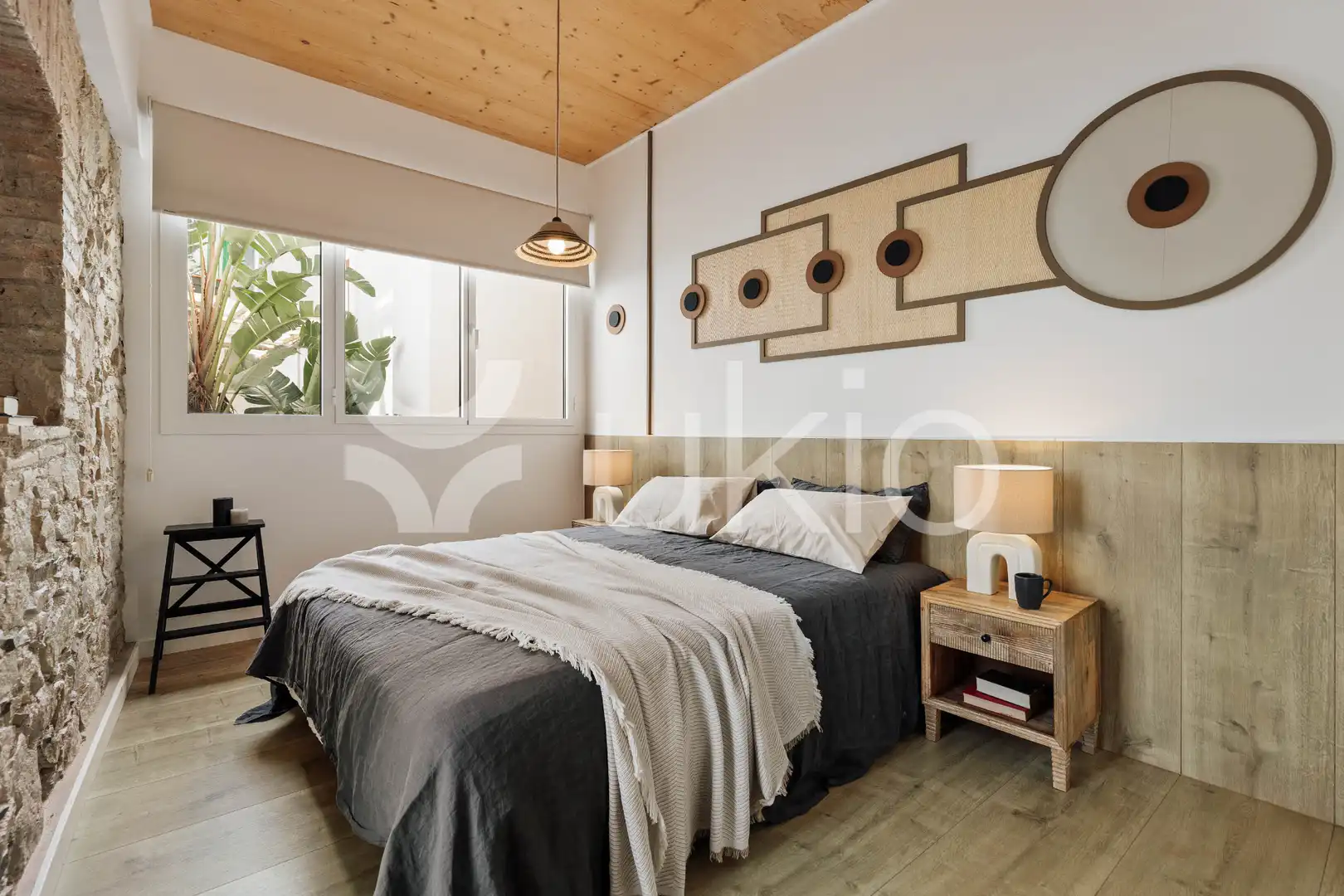 Dormitori de Apartament de lloguer en Barcelona amb Aire condicionat, Calefacció i Terrassa