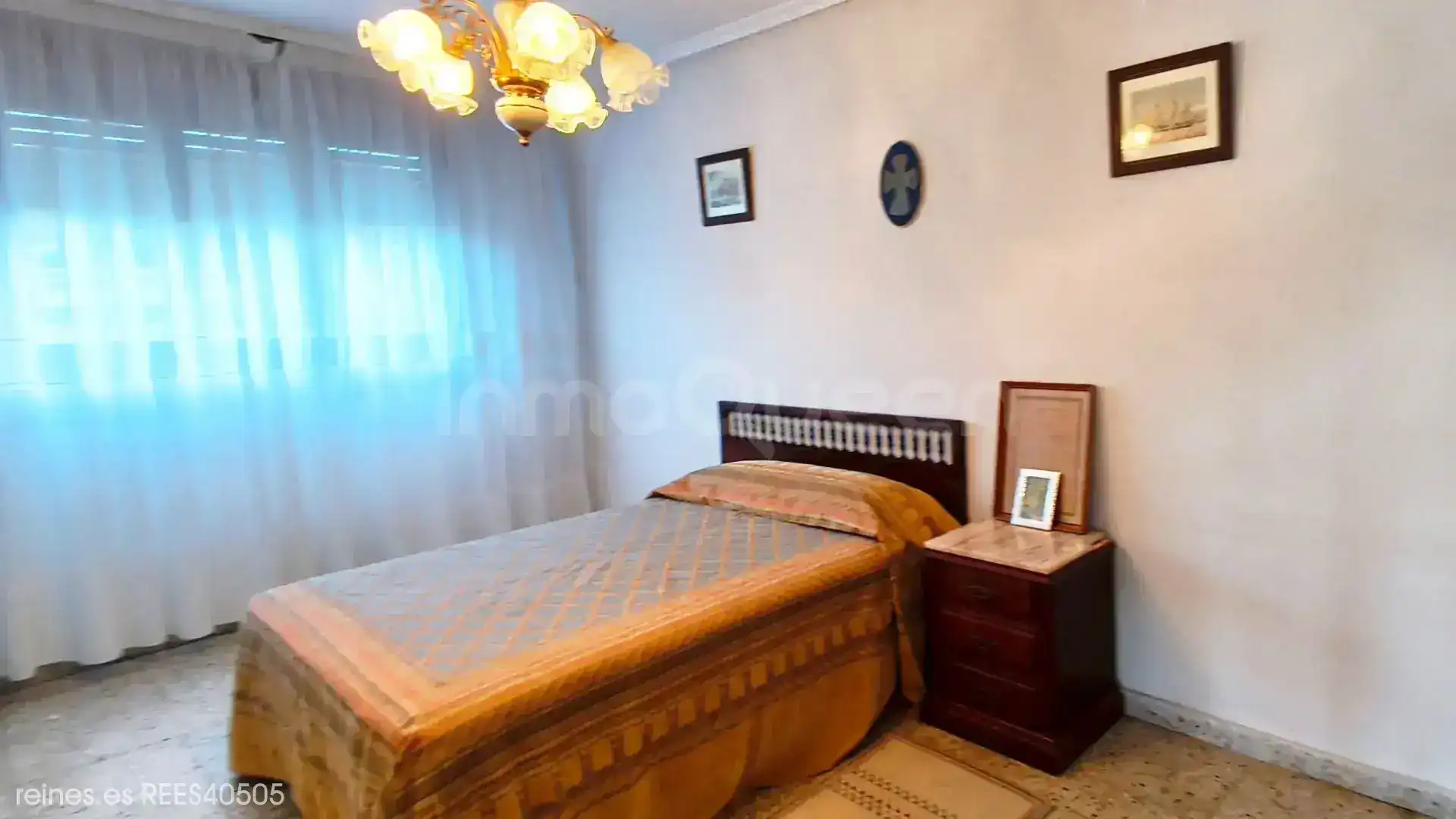 Schlafzimmer von Einfamilien-Reihenhaus zum Verkauf in Miengo mit Heizung und Privatgarten