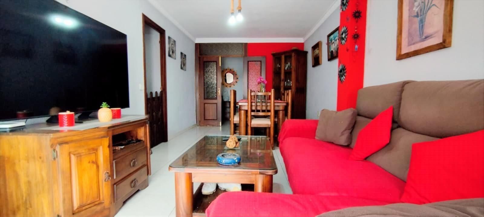 Wohnzimmer von Wohnung zum Verkauf in Algeciras