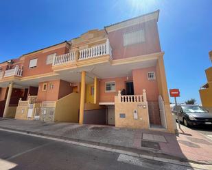 Exterior view of Duplex for sale in  Almería Capital  with Air Conditioner and Terrace