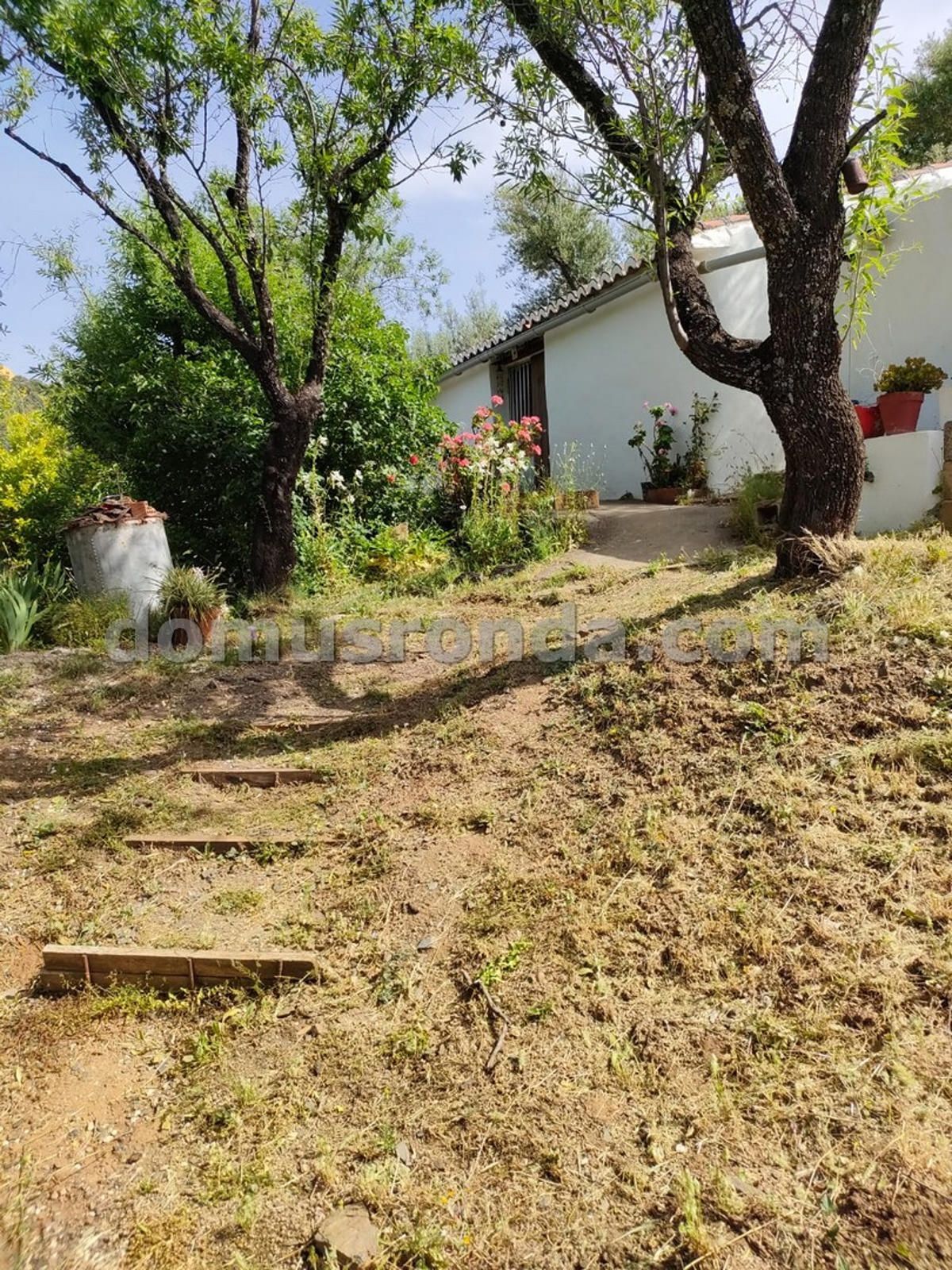 Finca rústica en venda en Faraján amb Moblat