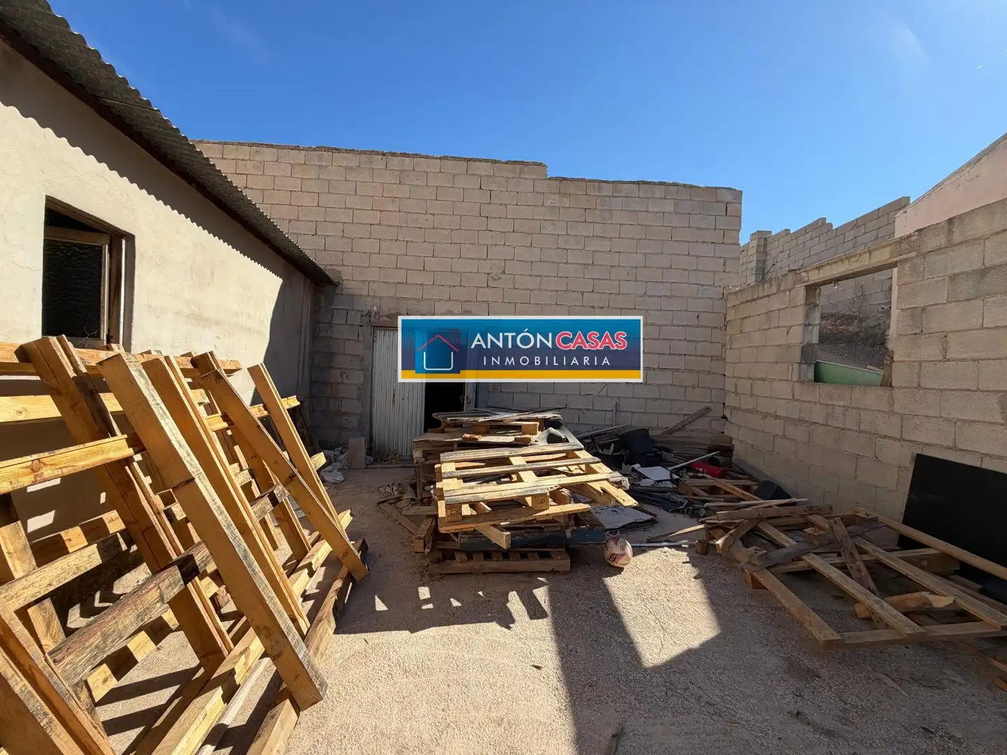 Casa rústica en venda a Crevillent