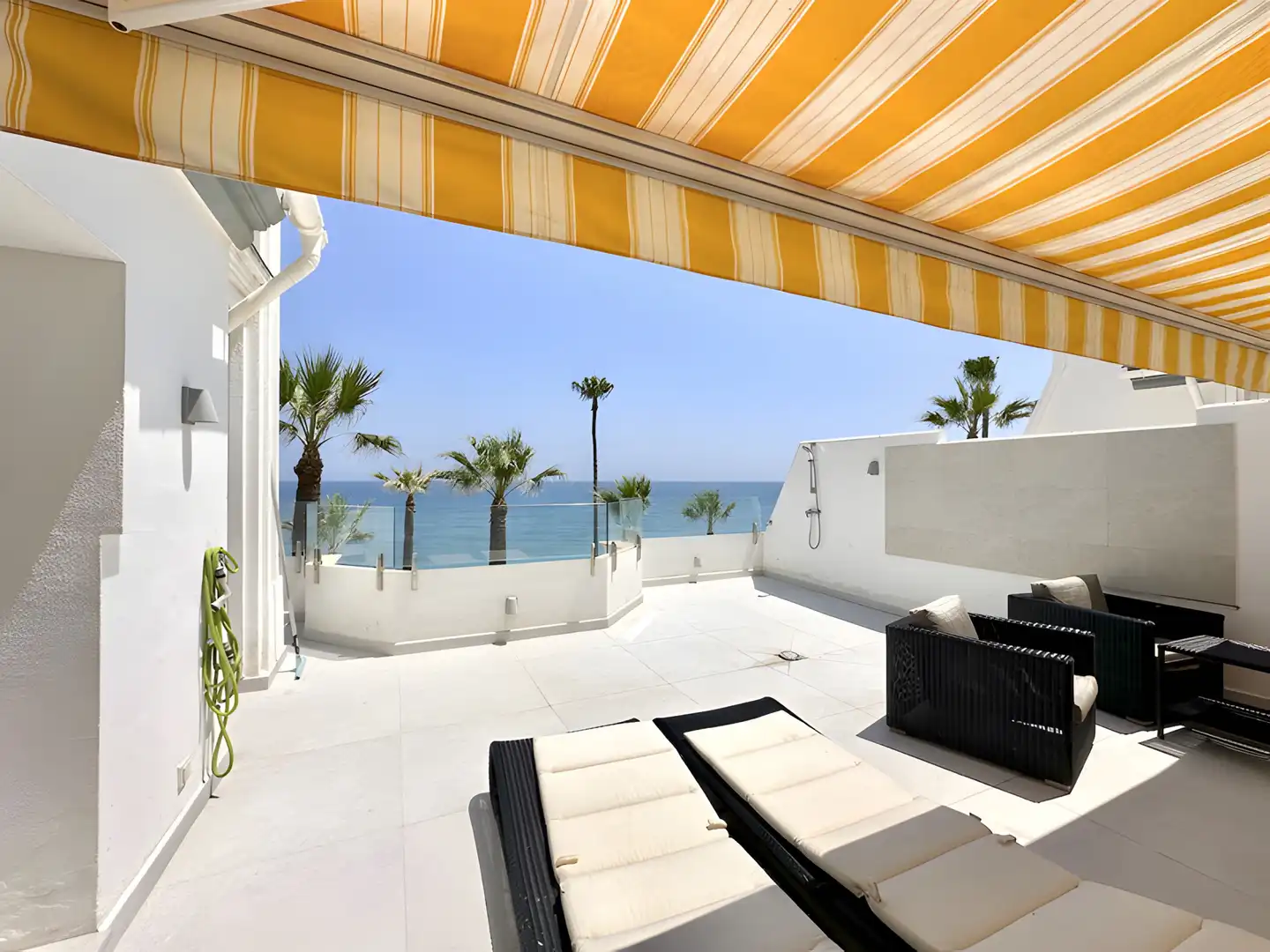 Àtic amb piscina en venda a Estepona Pueblo, imagen 5