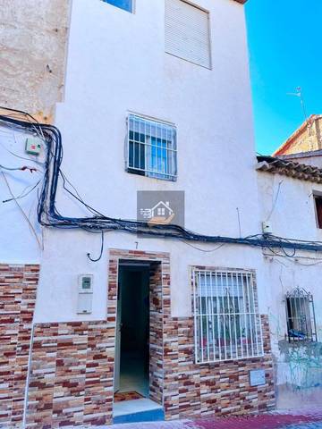 Casa adosada en Venta en Cieza