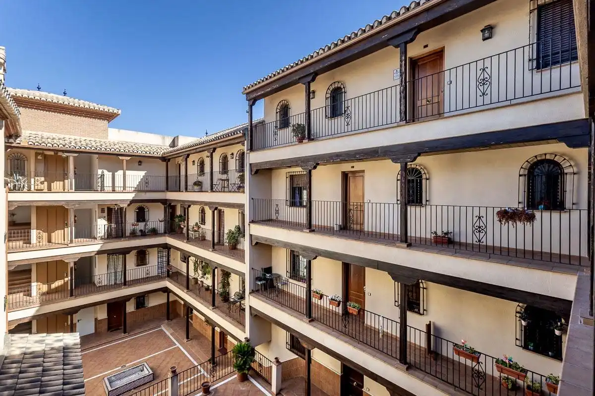 Vista exterior de Piso en venta en La Zubia con Aire acondicionado y Trastero