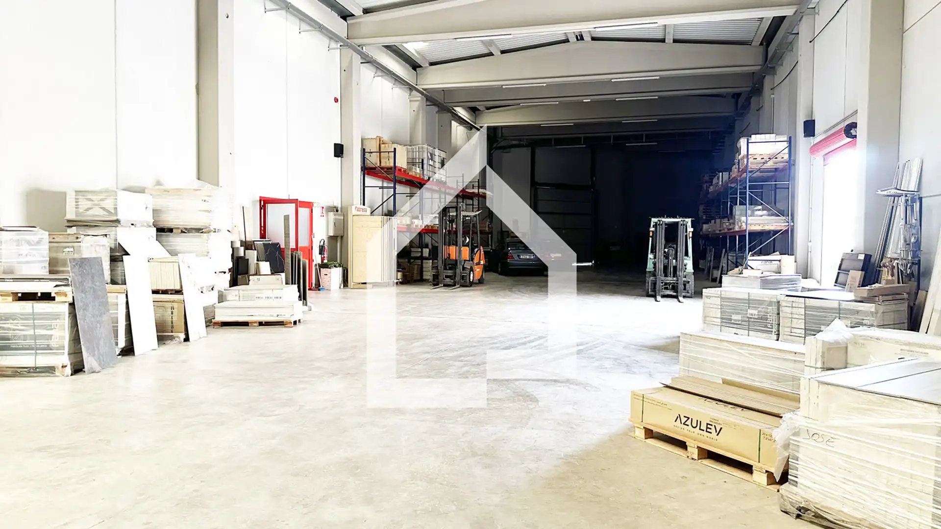 Fabrikhallen zum Verkauf in Agost