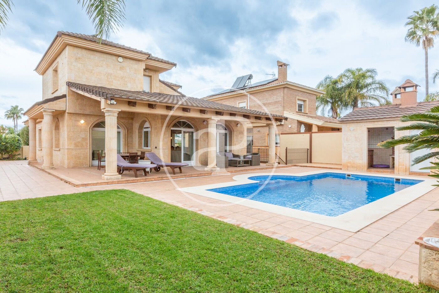 Exterior view of House or chalet to rent in L'Eliana  with Air Conditioner, Heating and Private garden