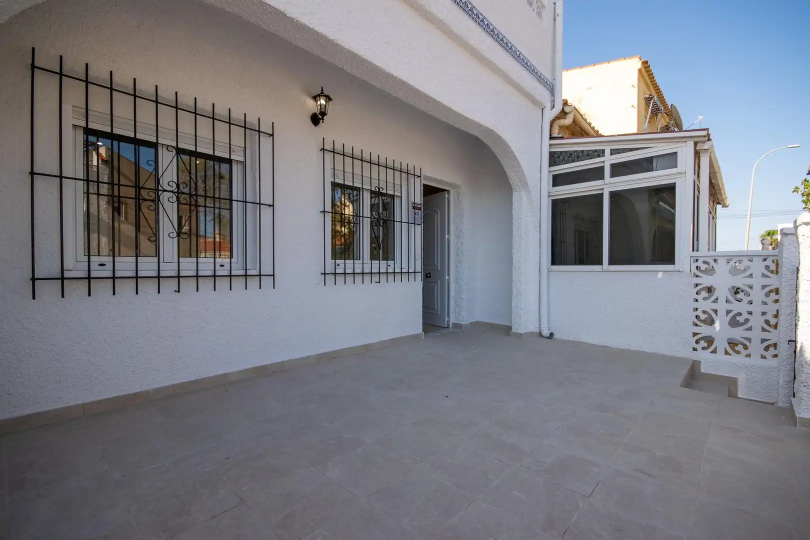 Exterior view of Houses for sale in San Fulgencio  with Terrace