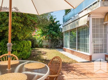Casa amb balcó en venda a Montmar