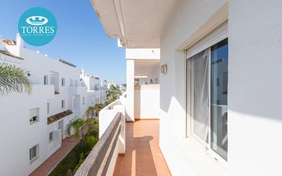 Exterior view of Flat for sale in Estepona  with Air Conditioner and Terrace