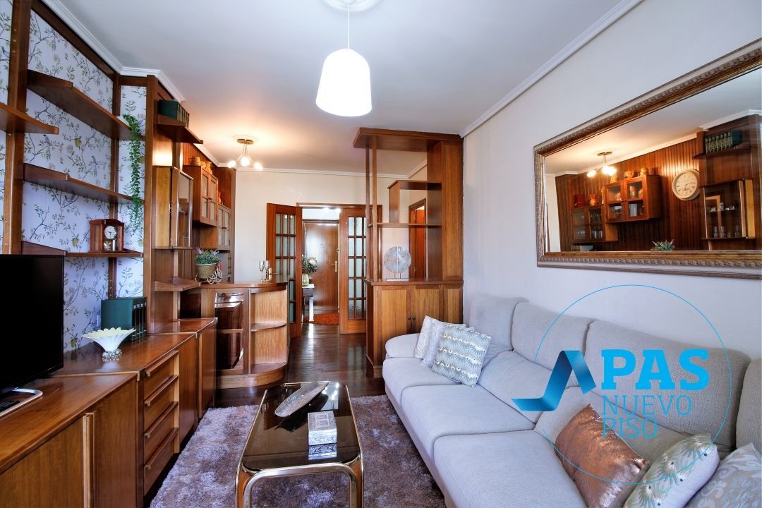 Living room of Flat for sale in Santander  with Heating, Storage room and Furnished
