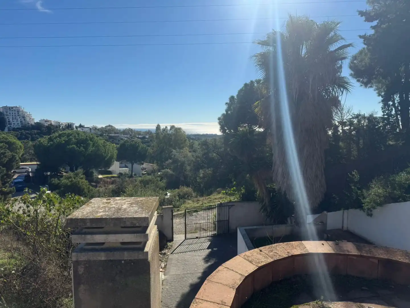 Vista exterior de Casa o chalet en venta en Estepona con Calefacción, Jardín privado y Terraza