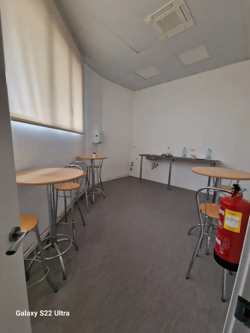 Dining room of Industrial buildings for rent in Sabadell