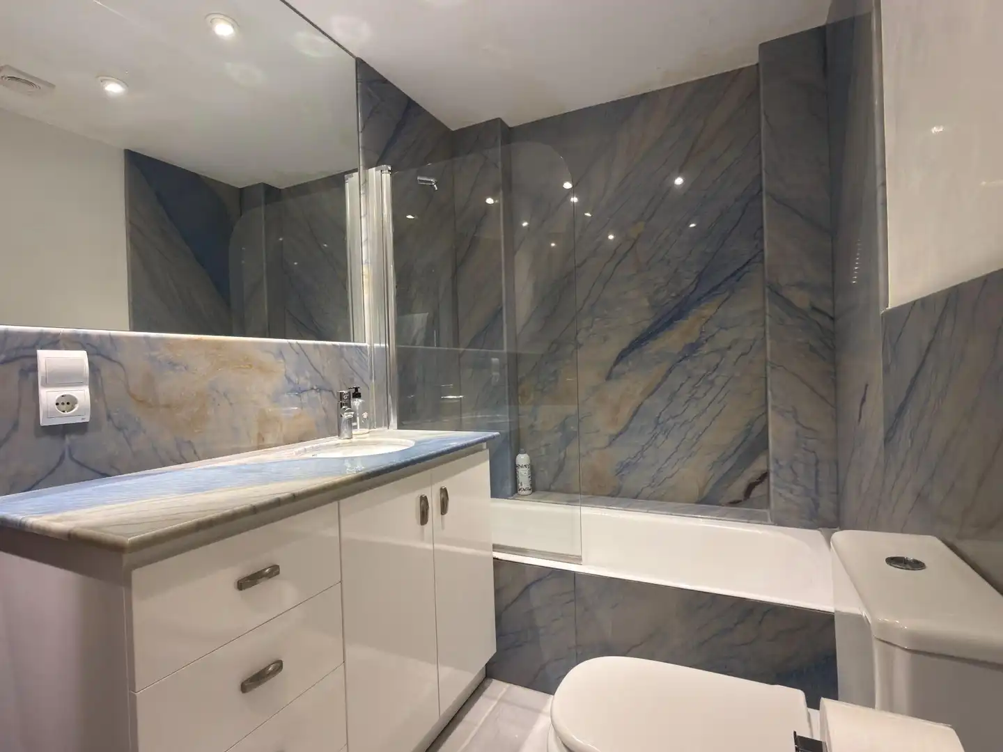 Bathroom of Flat for sale in Manacor  with Heating, Furnished and Balcony