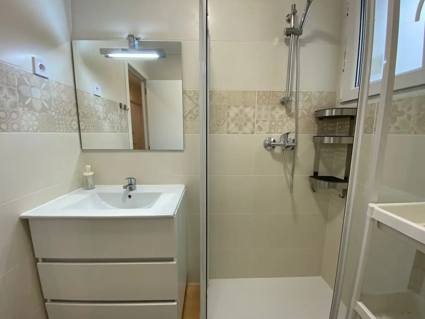 Room in Calle Amos de Escalante, 12, Pueblo Nuevo