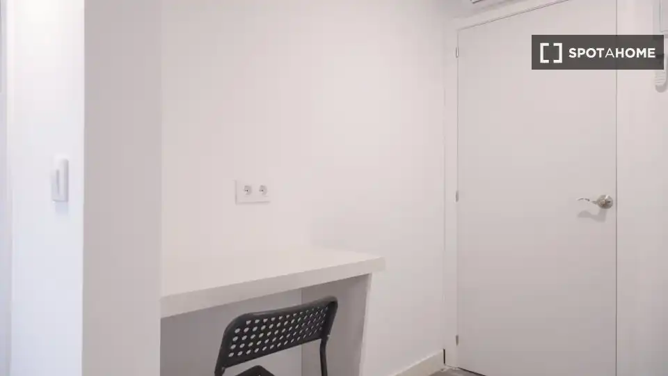 Wohnung zur Miete in Madrid mit Klimaanlage, Heizung und Möbliert