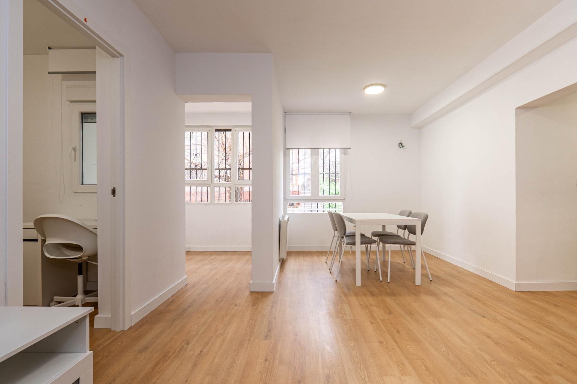 Dining room of Flat for sale in  Granada Capital  with Furnished