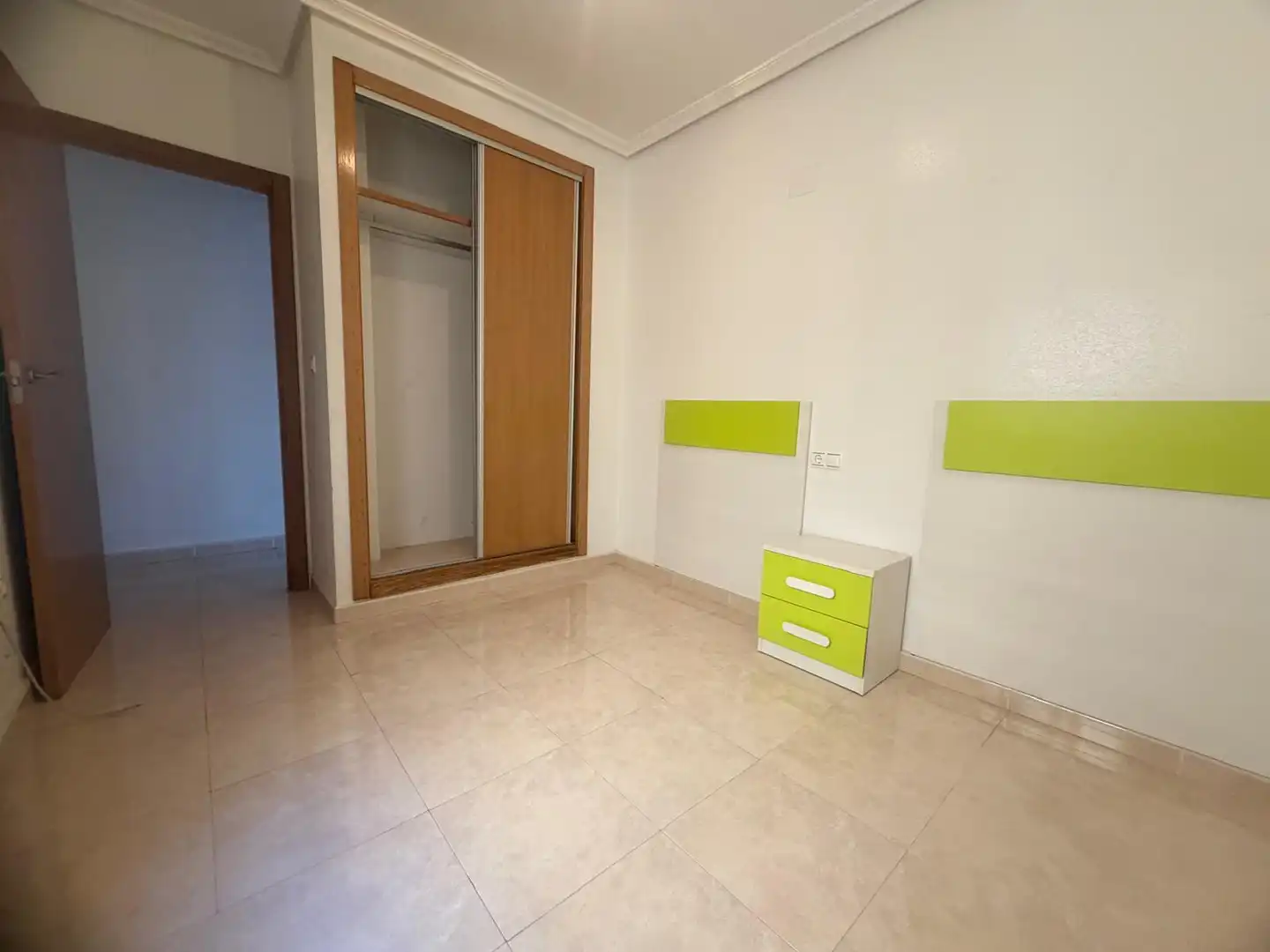 Wohnung zur Miete in Calle Blasco Ibáñez, 19, Dolores
