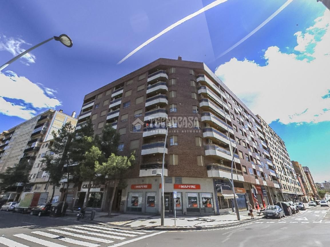 Vista exterior de Pis en venda en  Zaragoza Capital amb Calefacció