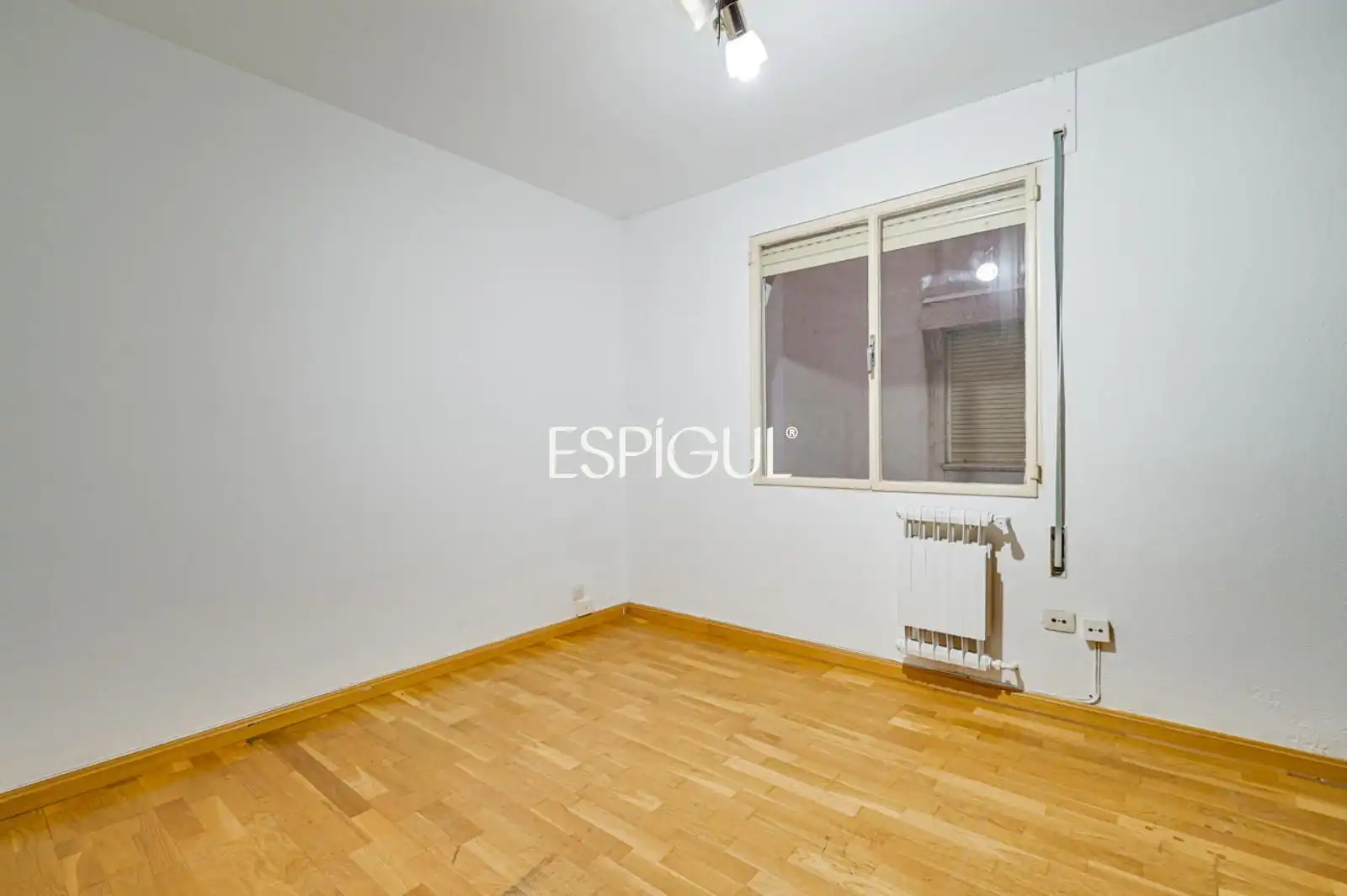 Habitación de Piso en venta en Barcelona con Calefacción, Parquet y Terraza