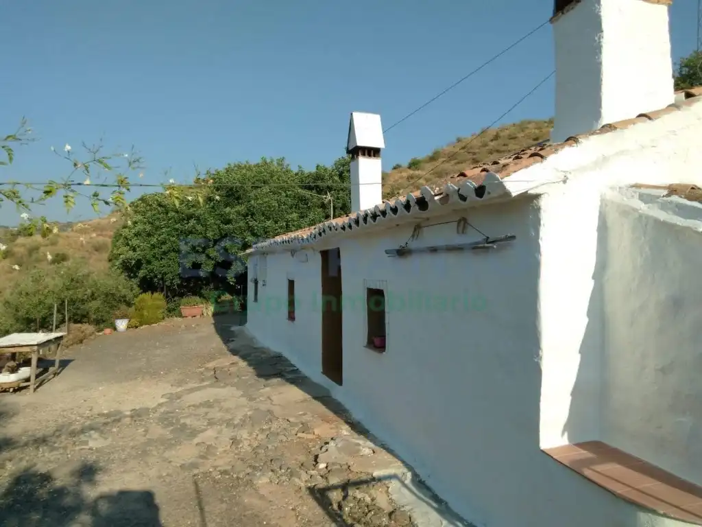 Vista exterior de Finca rústica en venda en Málaga amb Jardí privat i Piscina