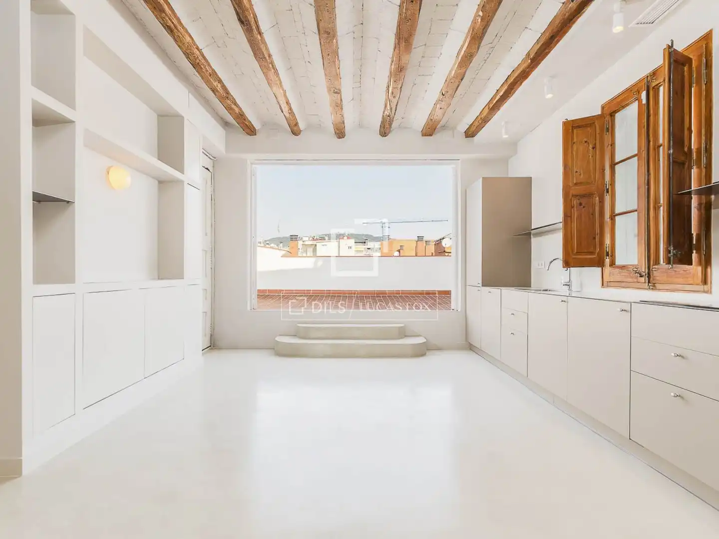 Vista exterior de Àtic en venda en Barcelona amb Aire condicionat, Calefacció i Terrassa