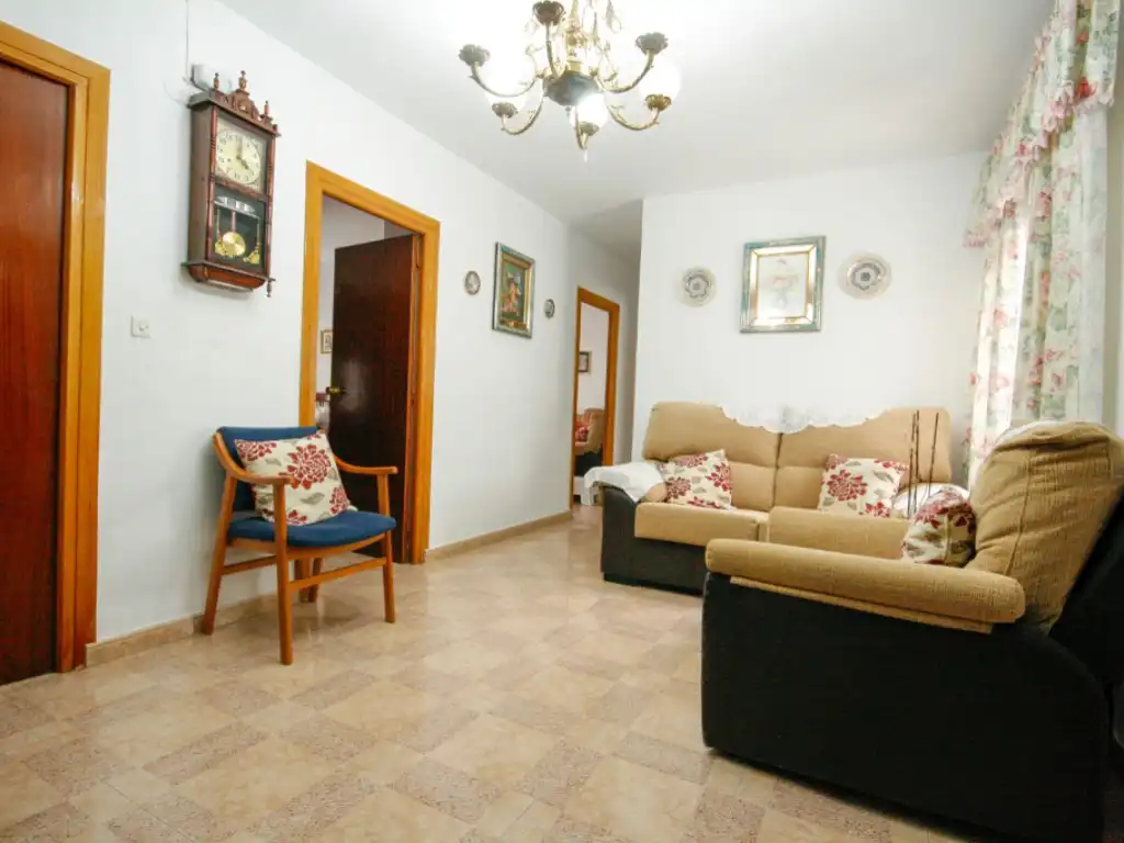 Flat for sale in Calle Matadero, Coín
