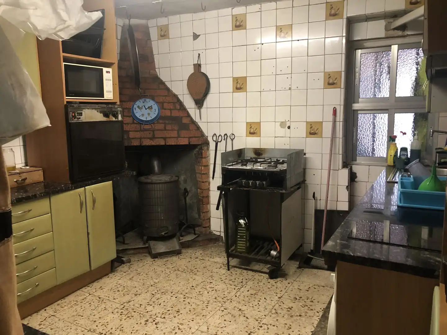 Cocina de Finca rústica en venta en Fuente el Olmo de Fuentidueña con Jardín privado