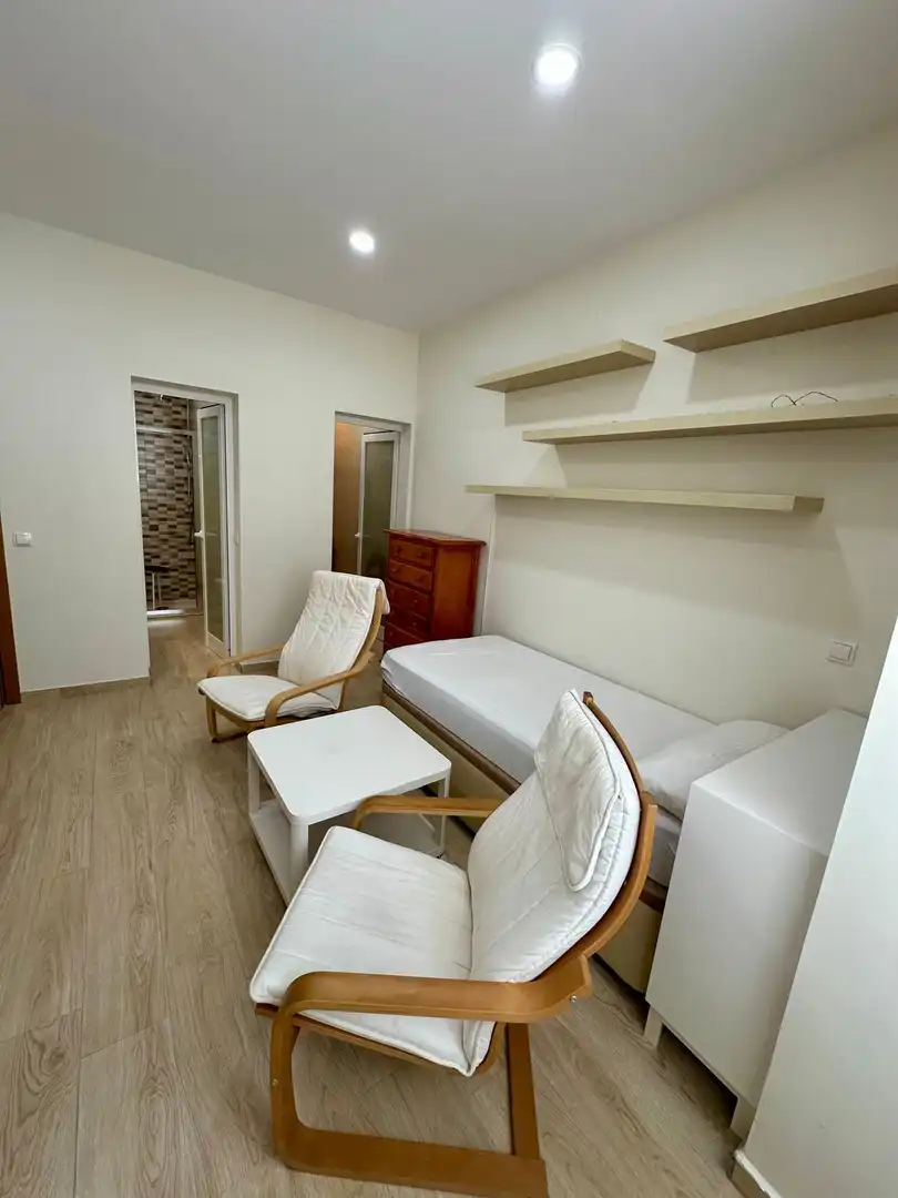 Habitación de Piso de alquiler en Madrid con Aire acondicionado y Calefacción