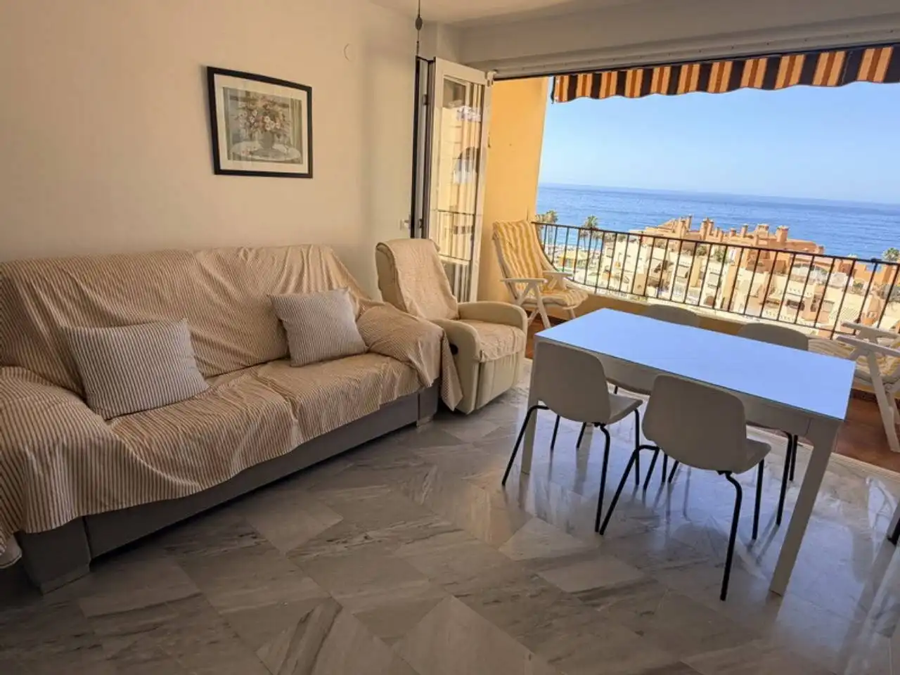 Sala d'estar de Apartament de lloguer en Almuñécar