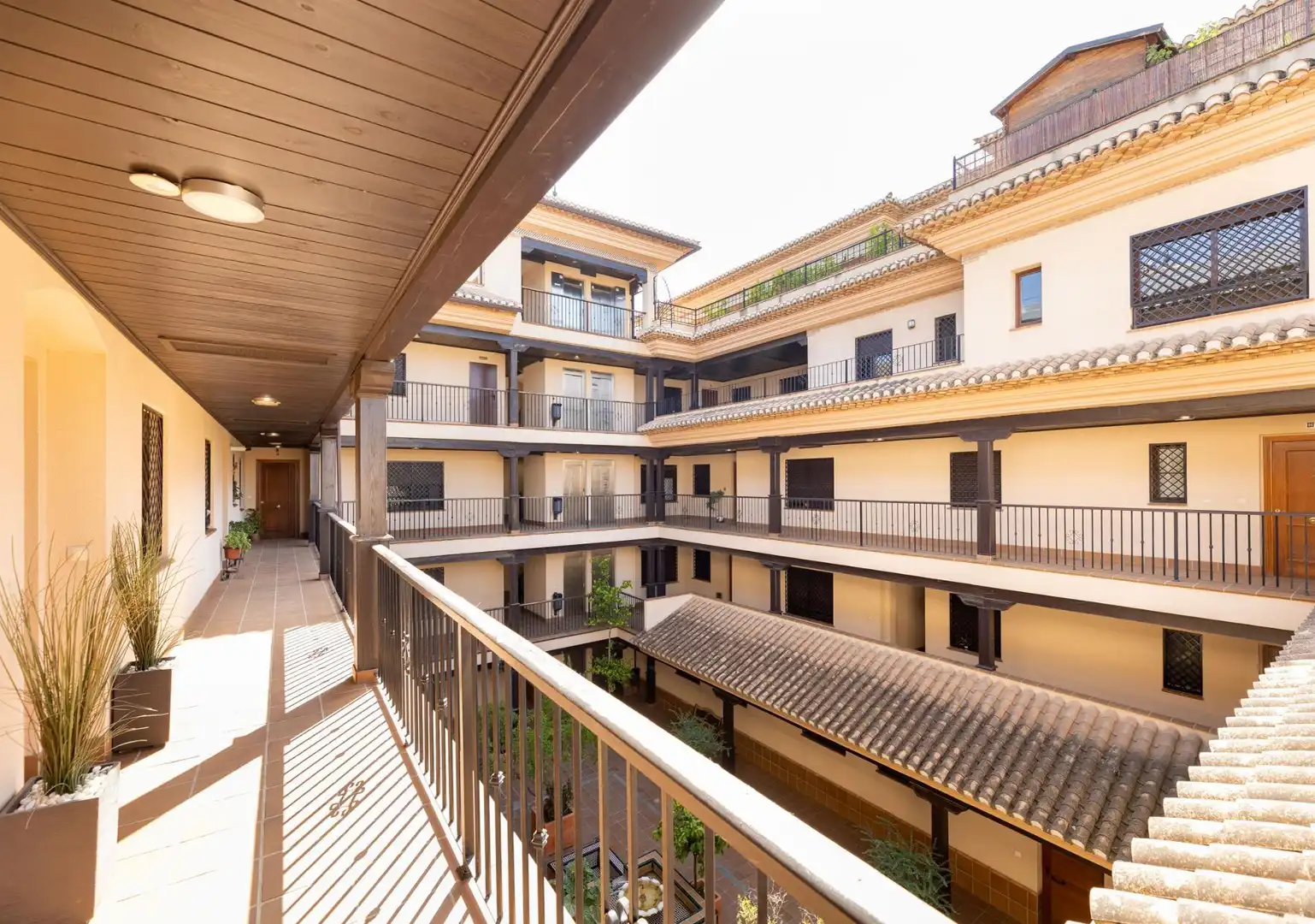 Vista exterior de Ático en venta en Monachil con Aire acondicionado, Calefacción y Terraza