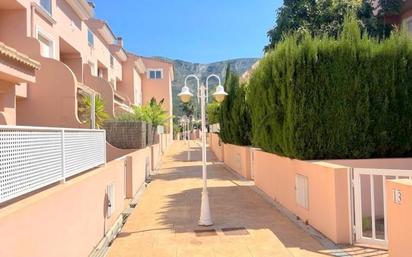 Vista exterior de Casa adosada en venda en Dénia amb Aire condicionat, Calefacció i Traster