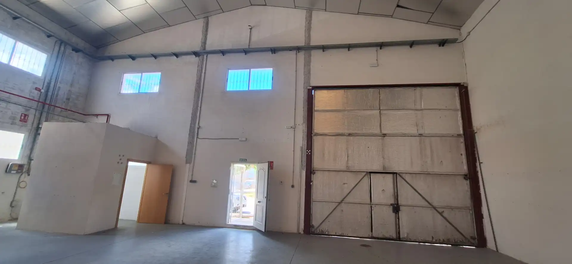Industrial buildings for sale in Meliana