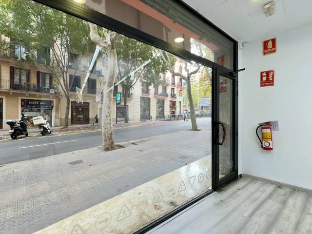 Local comercial en Venta en Carrer de Cartagena en El Guinardó