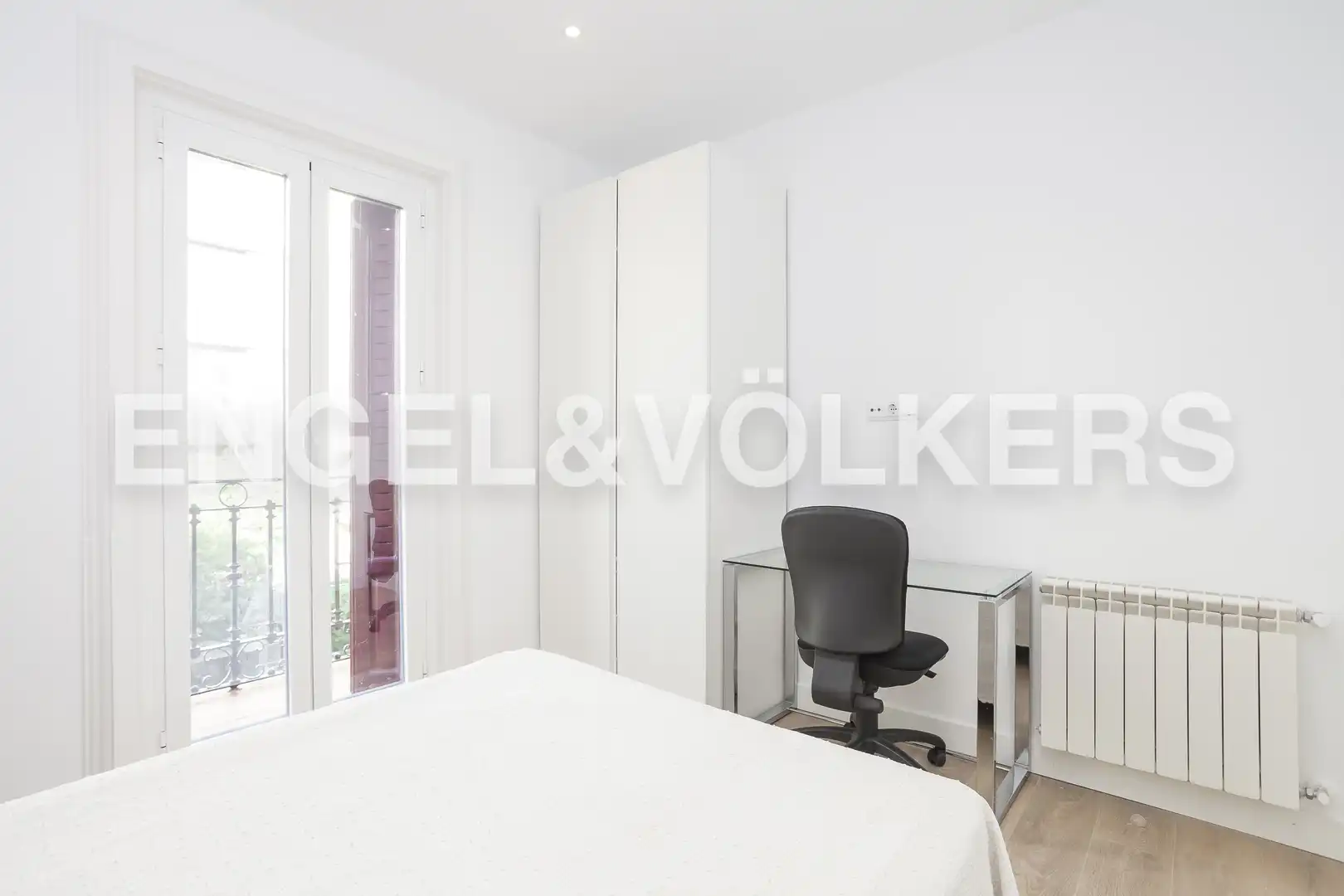 Bedroom of Flat for rent in Madrid  with Air Conditioner, Heating and Furnished