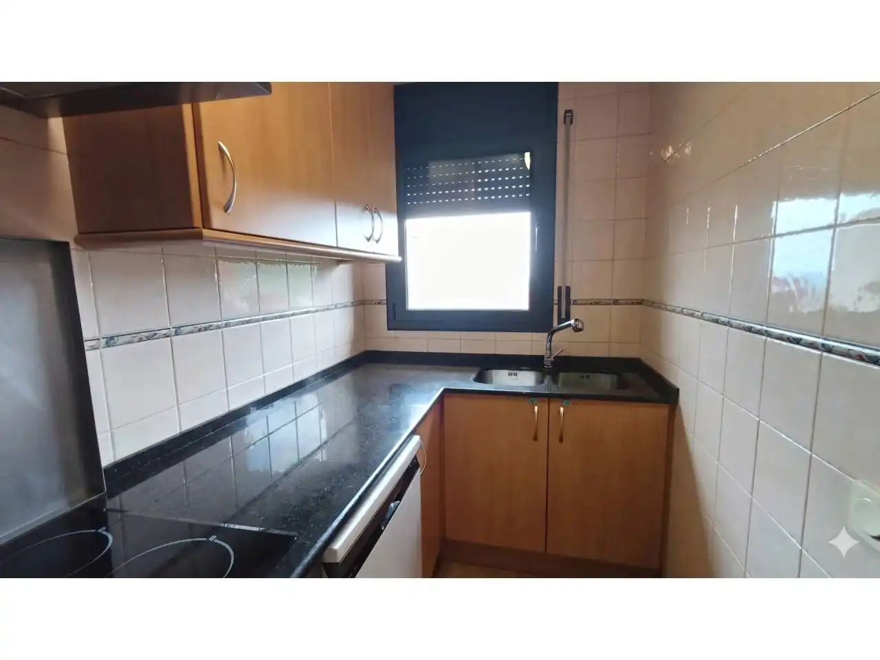 Cocina de Dúplex en venta en Berga con Calefacción, Trastero y Balcón